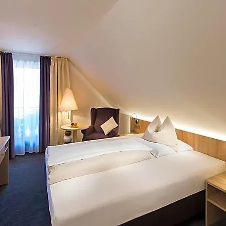 Schwarzwaldhof Otel Enzklösterle